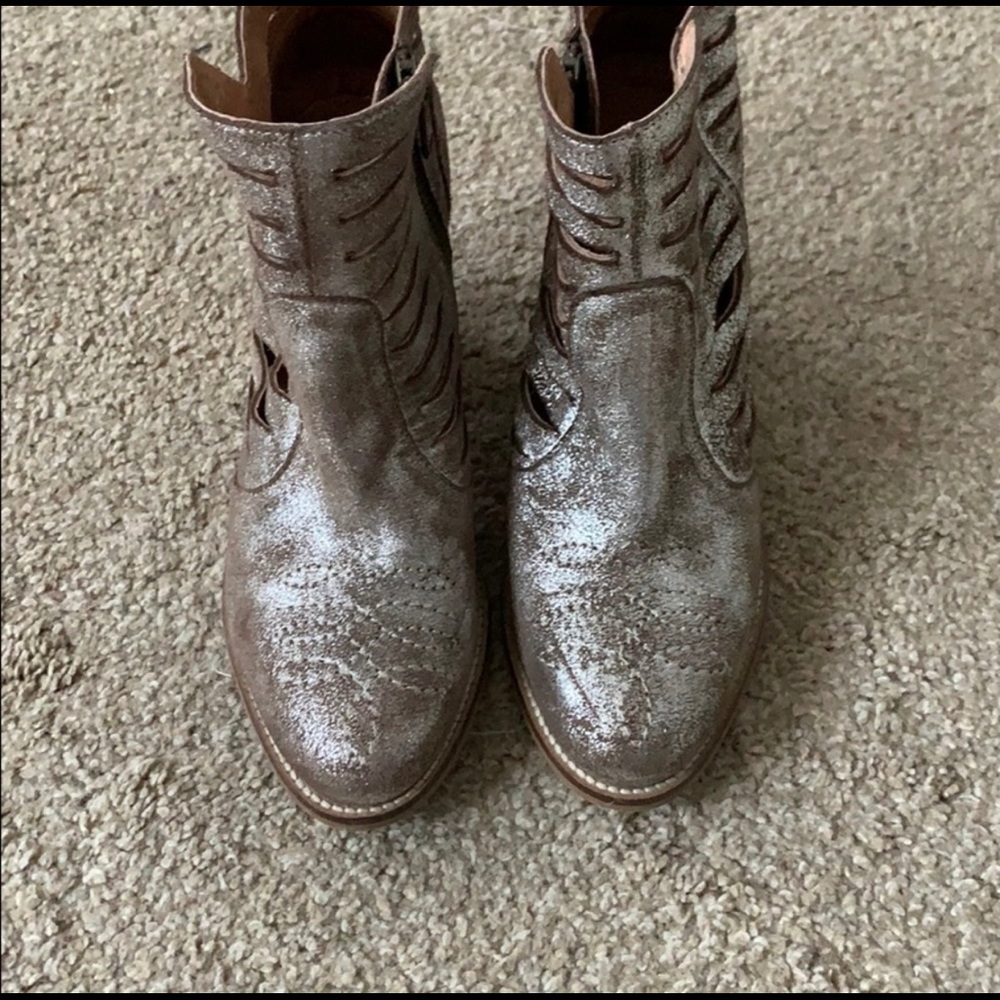 Ariat Booties